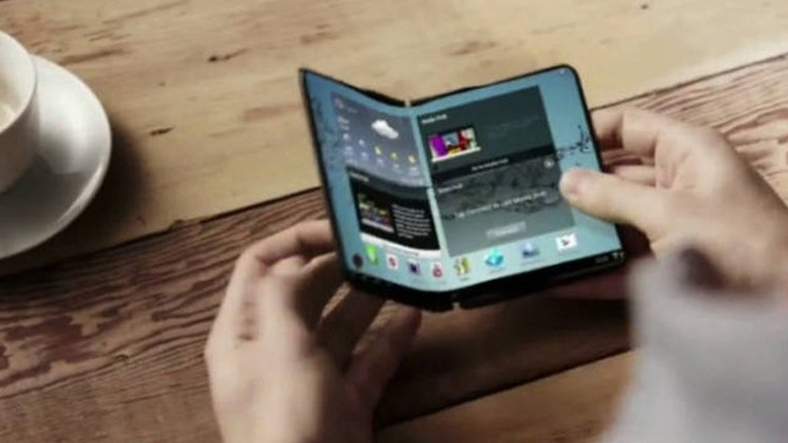 Samsung'dan Katlanabilir Akıllı Telefon!